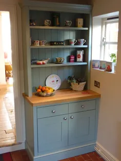 آشپزخانه نقاشی شده به رنگ خاکستری آبی توسط پیتر هندرسون مبلمان ، برایتون ، انگلستان