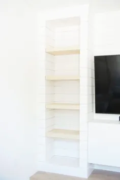 دیوار داخلی تلویزیون ساخته شده توسط DIY ما را نشان می دهد