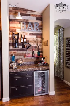 دیوار پالت Wine Bar