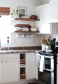 My Diy Kitchen: نحوه نصب قفسه های شناور با Dakoda Love (و در آخر آشپزخانه رنگ گرفت!) - ساخته شده