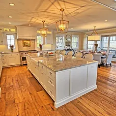 آشپزخانه در خانه 5 میلیون دلاری به علاوه در Avalon NJ.  مکانی که بدون توجه به آنچه می پزید در آن زیبا به نظر می رسید [1024x684]