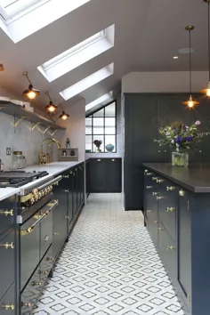 روشنایی سقف آشپزخانه |  Factorylux برای پروژه شمال لندن