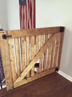 DIY Barn Door Baby Gate با دستورالعمل درب حیوان خانگی
