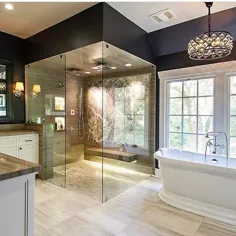 طراحی داخلی و عکس اینستاگرام از دکوراسیون منزل: "جسورانه و زیبا ، این حمام اصلی من را آب می زند!  عاشق این باشید که بیش از حد انجام نشده است ، لمس ظریف ظریف با لمس بیانیه جسورانه ...