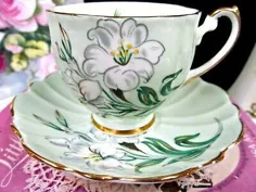 طرح طلای خیره کننده سلطنتی چلسی در فنجان چای سبز و مجموعه نعلبکی • 60.00 دلار