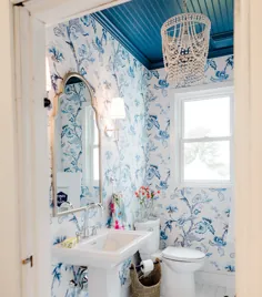 آرایش حمام خانه آبی و سفید - The Morris Manor