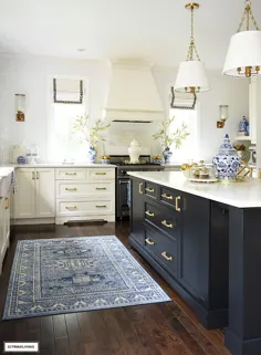 دکوراسیون آشپزخانه به رنگ آبی ، سفید + طلا - CITRINELIVING