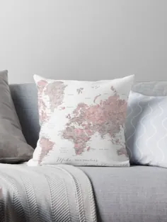 خاطرات بسازید - نقشه جهان در رنگ آبرنگ صورتی و خاکستری خاکستری Throw Pillow توسط blursbyai