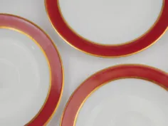 مجموعه ای از 4 پیرکس قرمز از دهه 1960.  نوار قرمز طلای مرکز سفید |  اتسی