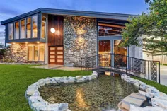 خانه یک نوع هوستون در میانه قرن زندگی مدرن را با قیمت 675،000 دلار ارائه می دهد