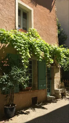خانه کوچک در جنوب فرانسه
