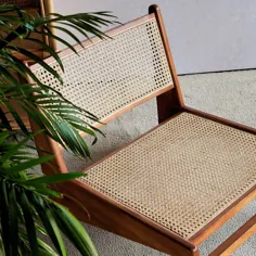 صندلی لهجه ای صندلی چوبی و چوب دستی در گردو