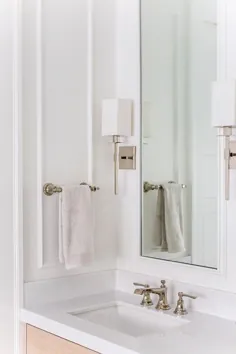 دستشویی چوبی بور با صفحه آینه های بلند - انتقالی - حمام - شروین ویلیامز برف گیر