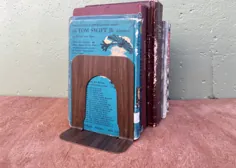 1970s کتابخانه فلزی متشکل از چوب قهوه ای پایه Bookends Vintage |  اتسی