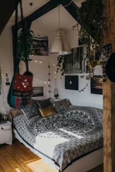 درباره یک فضا: اتاق خواب دنج شارلوت ویزیولک