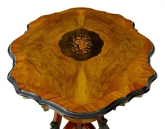 میز مرکز گردوی منبت کاری شده ویکتوریایی قرن نوزدهم